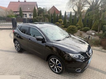 Nissan Qashqai II Crossover 1.2 DIG-T 115KM 2016 Nissan Qashqai 1.2 DIG-T Tekna Xtronic 115KM 2016r bezwypadkowy, zdjęcie 1