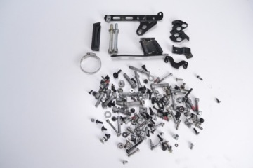 Śruby stelaż wypełnienie APRILIA RS 125 25-26