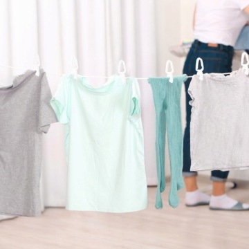 DREAMING CLOTHERS прочные зажимы для белья и одежды x35 с контейнером 2л