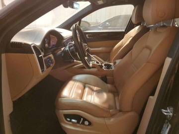Porsche Cayenne III 2019 Porsche Cayenne 2019 PORSCHE CAYENNE 3.0 Benzyna 335KM, zdjęcie 7