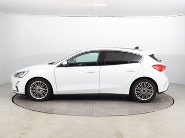 Ford Focus III Hatchback 5d facelifting 1.0 EcoBoost 125KM 2018 Ford Focus 1.0 EcoBoost, Automat, Skóra, Navi, zdjęcie 2