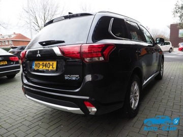 Mitsubishi Outlander III 2015 Mitsubishi Outlander PHEV*aso*KAMERY 360 o*INSYLE+, zdjęcie 13