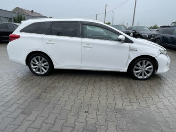 Toyota Auris II Touring Sports Facelifting 1.8 Hybrid 136KM 2015 Toyota Auris Selection Hybryda Kamera Podgrzewanie, zdjęcie 4