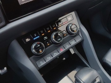 Skoda Kodiaq I SUV Facelifting 2.0 TDI SCR 200KM 2022 Skoda Kodiaq 2.0TDI 200KM 4x4 DSG Sportline SerwisASO Acc Matrix Virtual H, zdjęcie 33