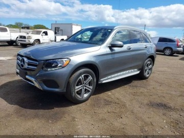 Mercedes GLC C253 2018 Mercedes-Benz GLC 300 2018 2.0l 2.0 Benzyna 241KM, zdjęcie 1