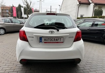Toyota Yaris III Hatchback 5d Facelifting 1.33 Dual VVT-i 99KM 2016 Toyota Yaris Automat, salon Polska, Kamera cofania, 53 tys km 1.3 Benzyna, zdjęcie 26
