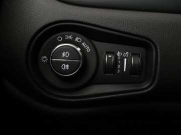 Jeep Renegade 2023 Jeep Renegade FV23% mHEV automat full LED navi, zdjęcie 32