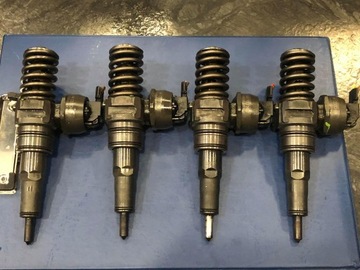 SKODA SUPERB I POMPOWTRYSKIWACZ 038130073BJ