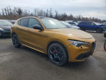 Alfa Romeo Stelvio SUV Facelifting 2.0 Turbo 280KM 2023 Alfa Romeo Stelvio Ti 2023 2.0 Benzyna 280KM, zdjęcie 4