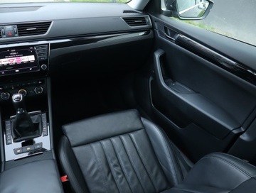 Skoda Superb III Liftback 1.8 TSI 180KM 2016 Skoda Superb 1.8 TSI, Salon Polska, Serwis ASO, zdjęcie 6