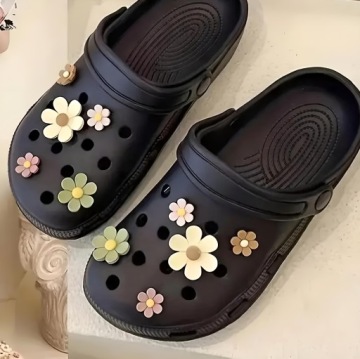 10 ШТ. ПОДВЕСКИ CROCS ЦВЕТОЧНЫЕ ШПИЛЬКИ ЦВЕТОЧНАЯ РОМАШКА