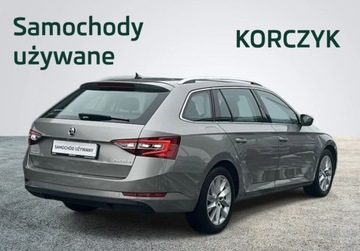Skoda Superb III Kombi 1.8 TSI 180KM 2017 Skoda Superb 1.8 TSI 180 KM 6 bieg. manual. Ambition 1.8 Benzyna 180KM, zdjęcie 4