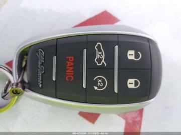Alfa Romeo Giulia II Sedan 2.0 TBi 280KM 2017 Alfa Romeo Giulia 2017 r., 2,0L GIULIA TI AWD 2.0 Benzyna 280KM, zdjęcie 12