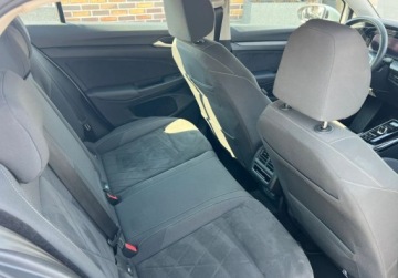 Volkswagen Golf VIII Variant 1.5 eTSI 130KM 2024 Volkswagen Golf Automat Kamera Tempomat 1.5 Benzyna 130KM, zdjęcie 20
