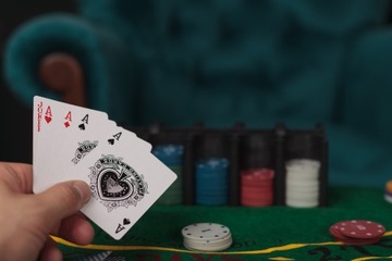 НАБОР ПОКЕРНЫХ ФИШЕК КОЛОДЫ КАРТ 100 шт.