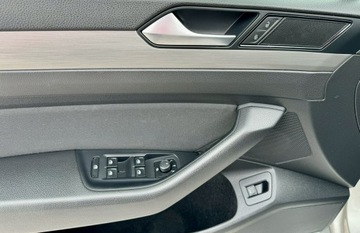 Volkswagen Passat B8 Limousine 2.0 TDI BlueMotion Technology 150KM 2017 Volkswagen Passat Salon PL,LED,Navi,PDC,Gwarancj, zdjęcie 16
