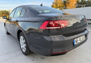 Volkswagen Passat B8 Limousine Facelifting 1.5 TSI EVO 150KM 2021 Volkswagen Passat salon PL FV Vat 23 rok gwarancji automat DSG, zdjęcie 3