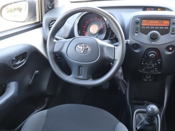 Toyota Aygo II Hatchback 3d Facelifting 1.0 VVT-i 72KM 2018 Toyota Aygo 1.0 VVT-i, Salon Polska, Klima, zdjęcie 6