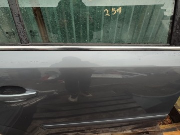 ДВЕРЬ ЗАДНЯЯ ПРАВАЯ OPEL ZAFIRA B Z155