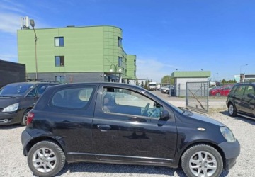 Toyota Yaris I 1.0 i 16V 68KM 2001 Toyota Yaris Toyota Yaris Benzyna 68KM, zdjęcie 4