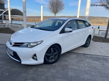 Toyota Auris II Touring Sports D-4D 90 90KM 2013 Toyota Auris 1.4 90 KM Zadbana Jeden wlasciciel. 1.4 Diesel, zdjęcie 3