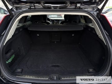 Volvo V60 II  Cross Country Facelifting 2.0 B4 197KM 2023 Volvo V60 Cross Country V60 CC Plus B4 D AWD aut,, zdjęcie 24