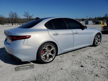 Alfa Romeo Giulia II Sedan Facelifting 2.0 Turbo 280KM 2021 Alfa Romeo Giulia TI 2021 2.0l 2.0 Benzyna 280KM, zdjęcie 3