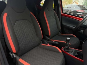 Toyota Aygo X 1.1 VVT-i 72KM 2022 Toyota Aygo X 1.0 VVTI KeyLess Kamera Klimatyzacja Tempomat ACC Gwarancja, zdjęcie 27