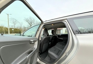 Volvo XC60 I SUV Facelifting 2.4 D4 181KM 2014 Volvo XC 60 Volvo XC 60 D4 AWD Momentum 2.4 Diesel 181KM, zdjęcie 18