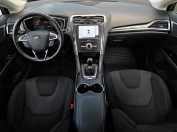 Ford Mondeo V Sedan Facelifting 2.0 EcoBlue 150KM 2020 Ford Mondeo 2.0 D EcoBlue 150 KM Titanium Technology 2, ASO 2.0 Diesel, zdjęcie 4