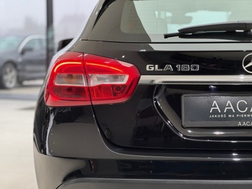 Mercedes GLA I Off-Roader Facelifting 1.6 180 122KM 2019 Mercedes-Benz GLA 180 180 7G-DCT / CarPlay/Android, zdjęcie 34