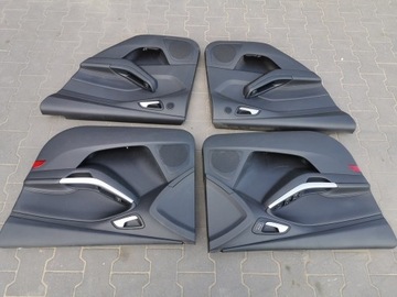 FORD FOCUS MK3 LIFT 2015-18 - Комплект кожаной обивки дверей.