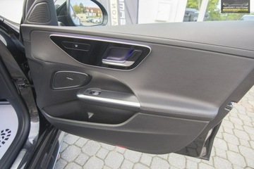 Mercedes Klasa C W206 Kombi 2.0 220d 200KM 2022 Mercedes C 220 AMG Night / 4Matic, zdjęcie 24