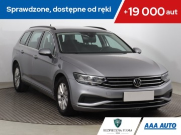 Volkswagen Passat B8 Variant Facelifting 1.5 TSI EVO 150KM 2020 VW Passat 1.5 TSI, Salon Polska, Automat, Navi