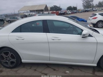 Mercedes CLA C117 2018 Mercedes-Benz CLA 250 Coupe 2.0 Benzyna 208KM, zdjęcie 8