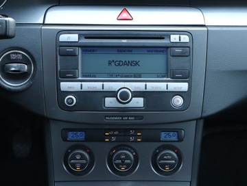 Volkswagen Passat B6 Sedan 1.4 TSI 122KM 2008 VW Passat 1.4 TSI, Salon Polska, Klima, zdjęcie 11