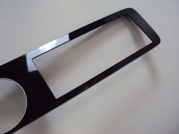 RAMKA DEKOR LICZNIKA MERCEDES E-KLASA W213