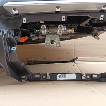 DESKA KONZOLA KOKPIT VOLVO V40,V40 CROSS COUNTRY 2012-2018 ORIGINÁLNÍ