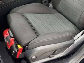 Mercedes GLC C253 SUV Facelifting 2.0 200d 163KM 2019 Mercedes-Benz GLC 200d 4-Matic Kamera cofania Nawigacja LED Salon Pols, zdjęcie 9