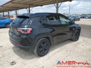 Jeep Compass II 2021 Jeep Compass LATITUDE_2021r_po gradzie 2.4 Benzyna 180KM, zdjęcie 3