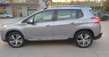 Peugeot 2008 I SUV Facelifting 1.2 PureTech 110KM 2016 Peugeot 2008 Peugeot 2008 PureTech 110 StopampStart Business-Line 1.2, zdjęcie 1