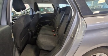 Peugeot 308 II SW Facelifting 1.5 BlueHDI 102KM 2019 Peugeot 308 T9 SW 1.5 BlueHDi 102KM LED 1.5 Diesel 102KM, zdjęcie 13