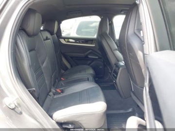 Porsche Cayenne III 2024 Porsche Cayenne Coupe 2024 3.0l 3.0 Benzyna 348KM, zdjęcie 12