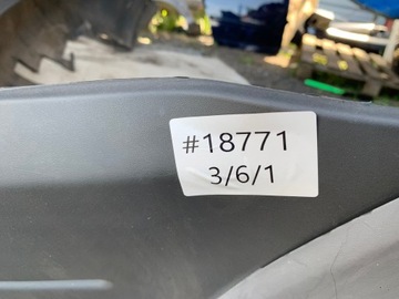 FORD MAVERICK II NÁRAZNÍK ZADNÍ ŠEDÝ