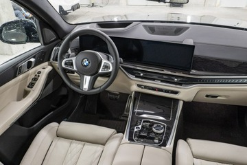 BMW X5 G05 SUV Facelifting 3.0 30d 298KM 2025 BMW X5 xDrive30d Dostępny od ręki!, zdjęcie 17