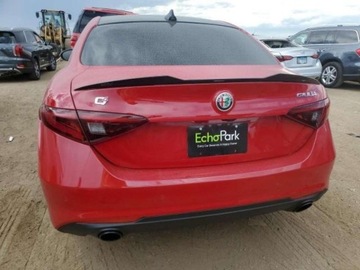 Alfa Romeo Giulia II Sedan Facelifting 2.0 Turbo 280KM 2022 Alfa Romeo Giulia Sport TI AWD 2.0 Benzyna 280KM, zdjęcie 2