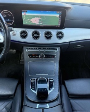 Mercedes Klasa E W213 Coupe Facelifting 2.0 E220d 194KM 2020 Mercedes-Benz Klasa E Mercedes-Benz Klasa E 220 d 9G-TRONIC AMG Line 2.0, zdjęcie 29