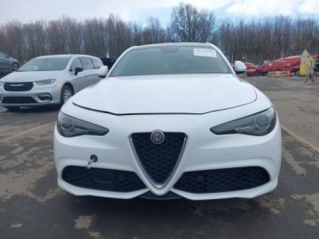 Alfa Romeo Giulia II Sedan 2.0 TBi 280KM 2019 Alfa Romeo Giulia 2019 ALFA ROMEO GIULIA TI SPORT AWD 2.0 Benzyna 280KM, zdjęcie 8