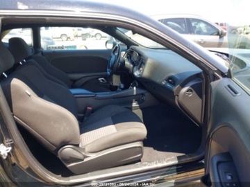 Dodge Challenger III 2022 Dodge Challenger 2022r, GT AWD, 3.6L 3.6 Benzyna 303KM, zdjęcie 8