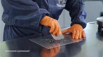 ШПАТЛЕВКА ЧЕРНАЯ УГЛЕРОДНАЯ С УГЛЕРОДНЫМ ВОЛОКНОМ 1,8кг Troton Master 343